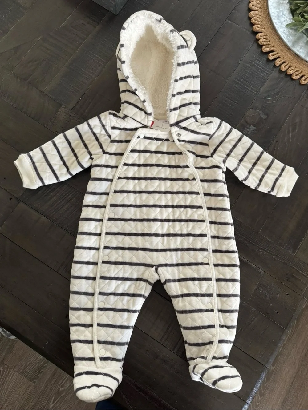 NWT Nordstrom Double Button Snap 1-Piece Hooded Suit White Gray Stripe, 3 Months